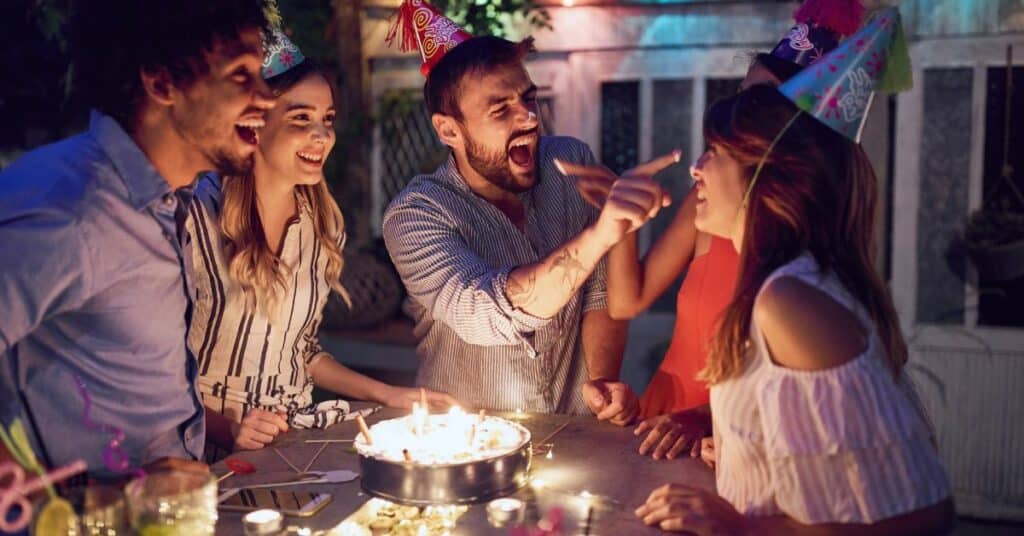 אמן חושים או נהג מרוצים כל המתנות הכי מקוריות ליום ההולדת של הגבר שלך!